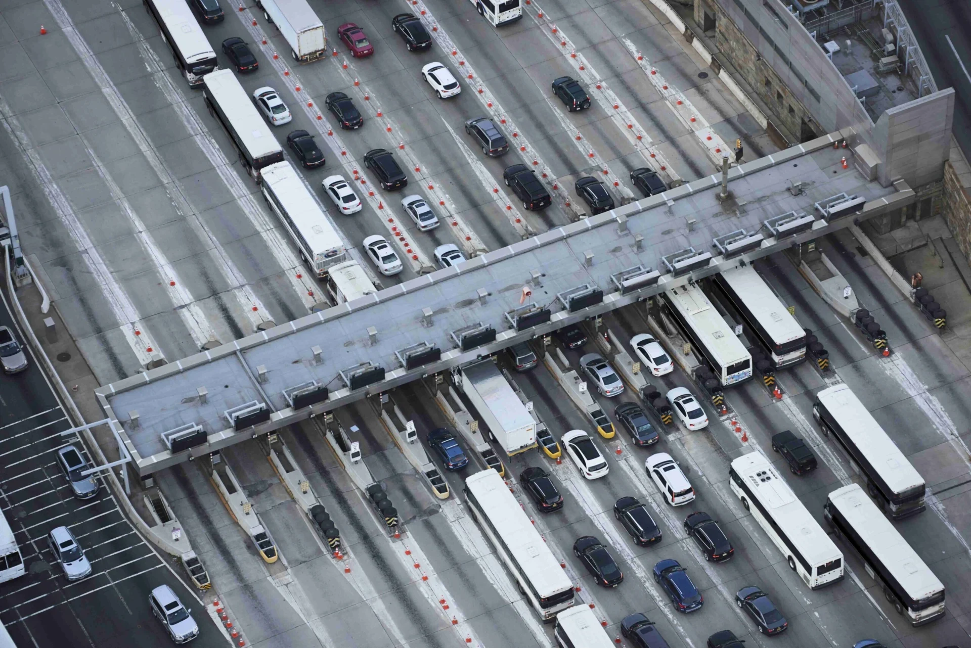 USA, New Jersey, traffic entering New York City via the Lincoln Tunnel